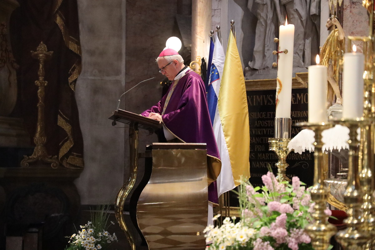 Maša zadušnice za prof. dr. Franceta Bernika 