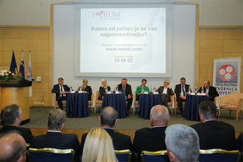 Razprava - 17. Forum obrti in podjetništva<br>(Avtor: Milan Skledar)