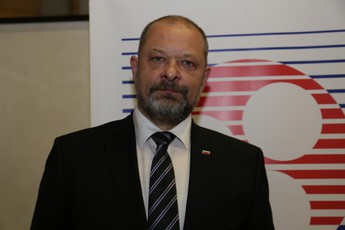 Alojz Kovšca, predsednik Gospodarsko aktivne stranke GAS in predsednik Državnega sveta<br>(Avtor: Milan Skledar)