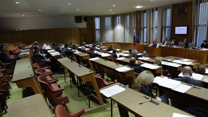 Državni svetniki med sejo Državnega sveta, 23. januarja 2013<br>(Avtor: Milan Skledar)