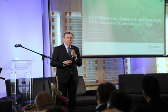 Jože Colarič, generalni direktor Krke na 27. forumu odličnosti in mojstrstva<br>(Avtor: Milan Skledar)