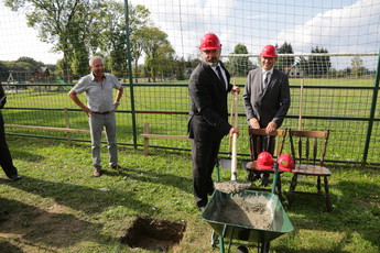 Alojz Kovšca, predsednik Državnega sveta in Alojz Glavač, župan Občine Moravske Toplice na 22. prazniku Občine Moravske toplice v Motvarjevcih<br>(Avtor: Milan Skledar)