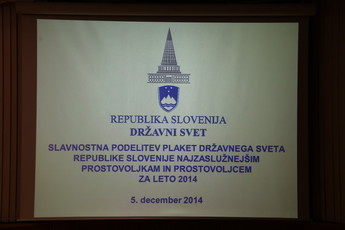 Slavnostna podelitev plaket DS najzaslužnejšim prostovoljkam in prostovoljcem v letu 2014<br>(Avtor: Milan Skledar)