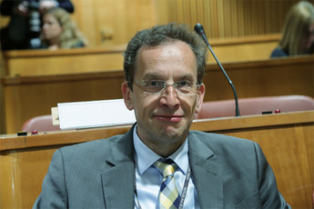Dr. Žiga Turk, politik<br>(Avtor: Milan Skledar)