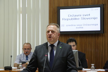 Zdravko Počivalšek, minister za gospodarski razvoj in tehnologijo<br>(Avtor: Milan Skledar)