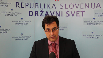 Predsednik DS Mitja Bervar med izjavo za S-TV<br>(Avtor: Milan Skledar)