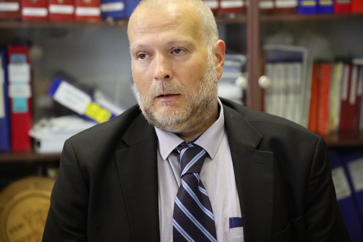 Mag. Gregor Kaplan, potomec slovenskih izgnancev in poznavalec tematike slovenskega izgnanstva<br>(Avtor: Milan Skledar)
