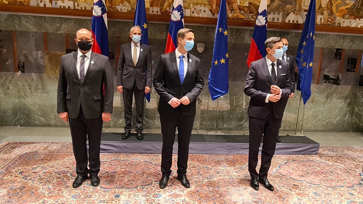 Alojz Kovšca, predsednik Državnega sveta, Igor Zorčič, predsednik Državnega zbora in Borut Pahor, predsednik Republike Slovenije na Slavnostni seji Državnega zbora ob dnevu samostojnosti in enotnosti, 23. december 2020<br>(Avtor: Milan Skledar)