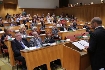 Alojz Kovšca, predsednik Državnega sveta nagovoril udeležence posveta Starejši kot sedanjost in prihodnost družbe,27.09. 2018<br>(Avtor: Milan Skledar)