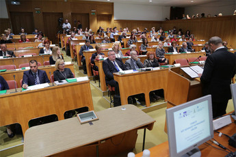 Alojz Kovšca, predsednik Državnega sveta nagovoril udeležence posveta Starejši kot sedanjost in prihodnost družbe,27.09. 2018<br>(Avtor: Milan Skledar)