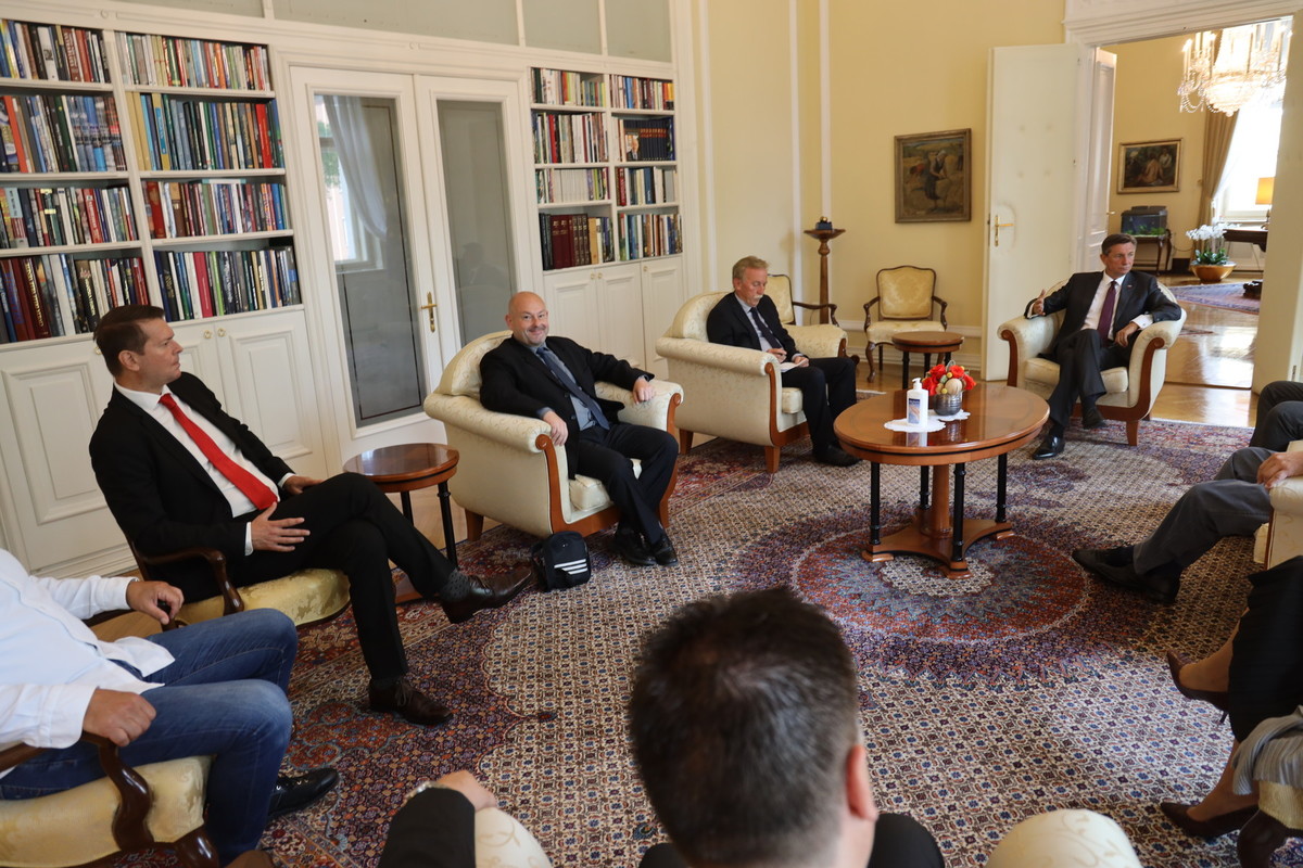 Sprejem pri predsedniku Republike Slovenije<br>(Avtor: Milan Skledar)