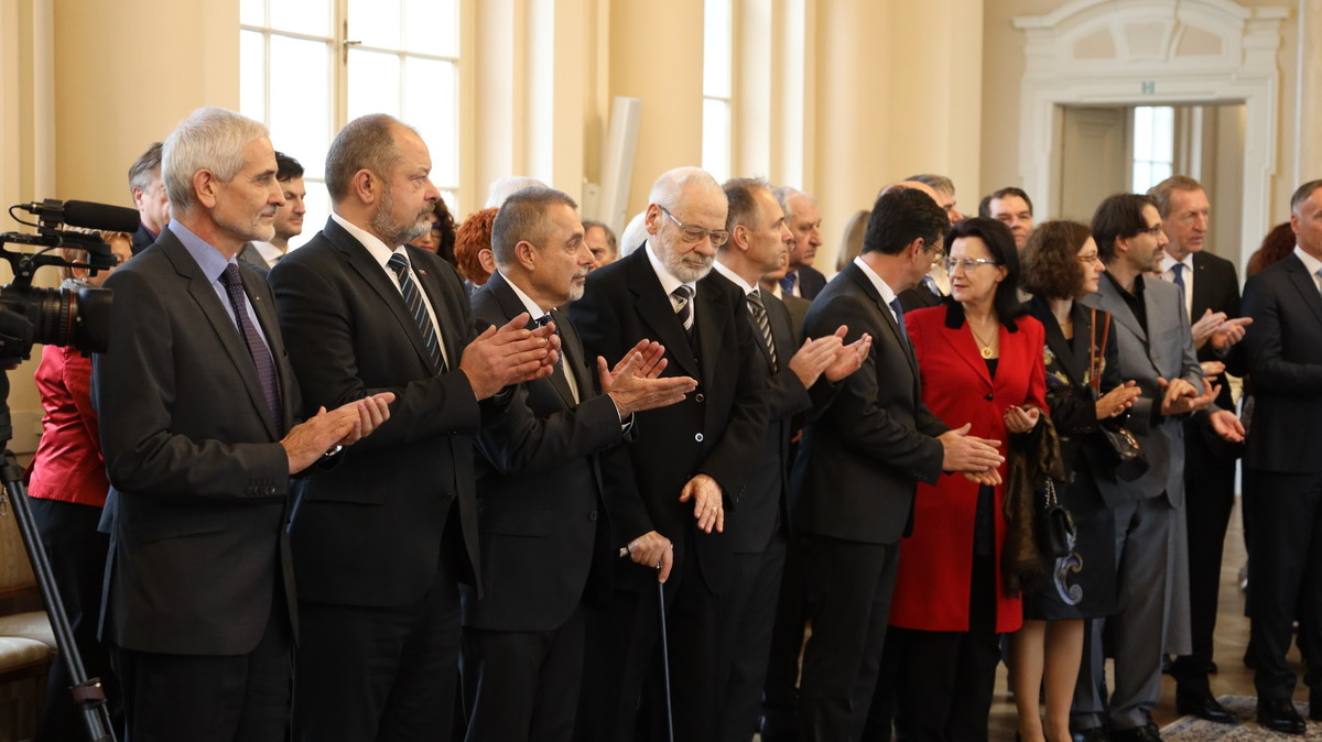 Častni gostje na vročitvi državnih odlikovanj<br>(Avtor: Milan Skledar)