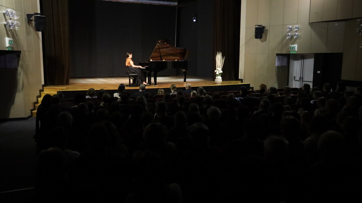 Maja Fajdiga, pianistka<br>(Avtor: Milan Skledar)