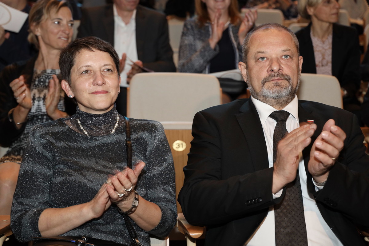 Alojz Kovšca, predsednik DS RS s soprogo<br>(Avtor: Milan Skledar)