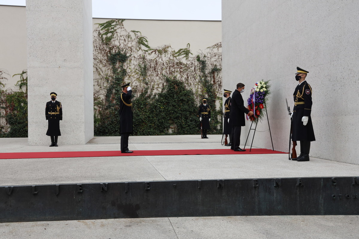 Borut Pahor, predsednik Republike Slovenije na osrednji spominski slovesnosti ob dnevu spomina na mrtve<br>(Avtor: Milan Skledar)