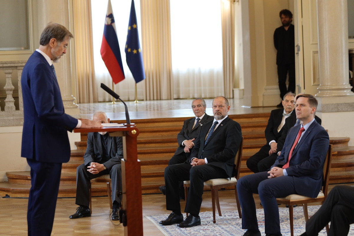  Slovesnost ob 30. obletnici izvolitve osamosvojitvene vlade Republike Slovenije<br>(Avtor: Milan Skledar)