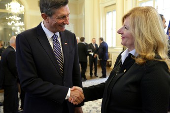 Borut Pahor, predsednik Republike Slovenije in Bojana Potočan, državna svetnica na podelitvi odlikovanja predsednika Republike Slovenije Odvetniški zbornici Slovenije <br>(Avtor: Milan Skledar)