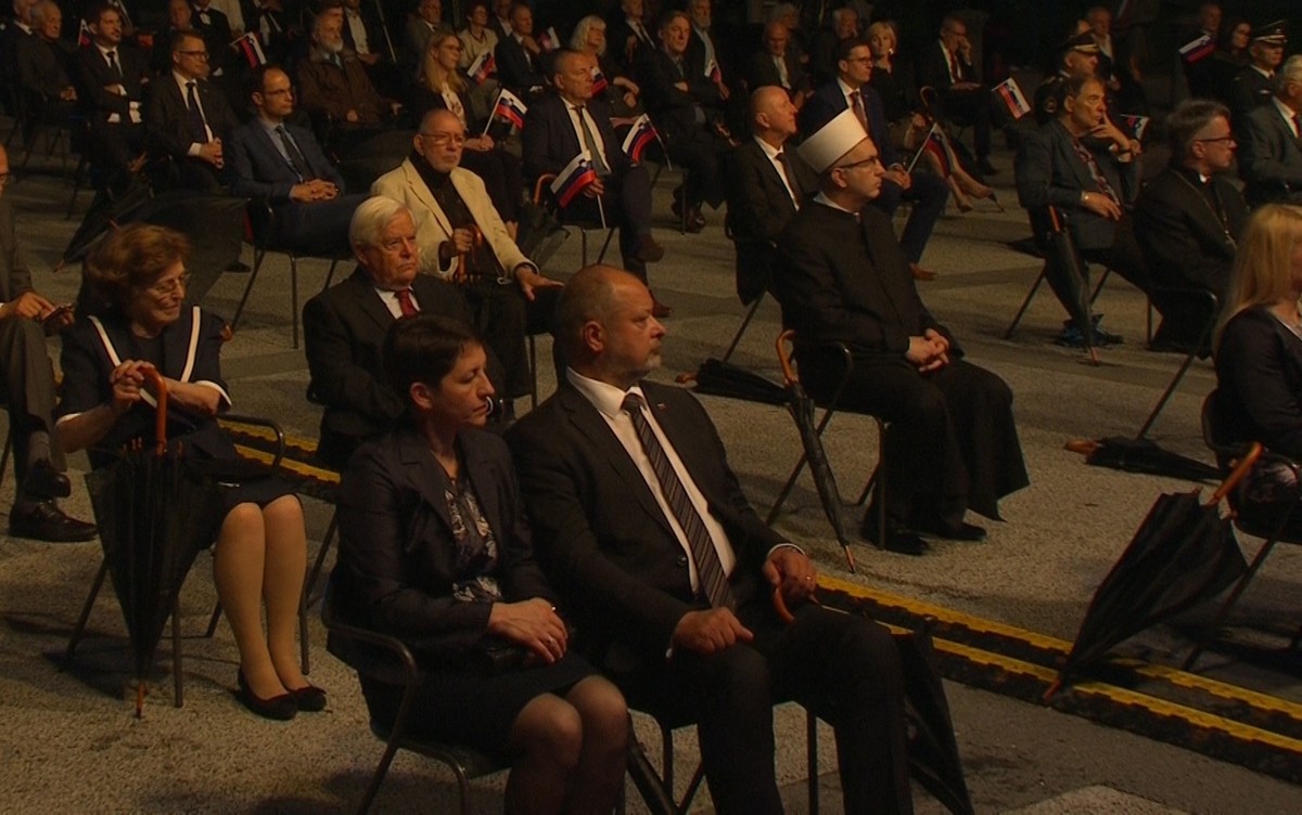  Osrednja počastitev dneva državnosti Republike Slovenije<br>(Avtor: Milan Skledar)