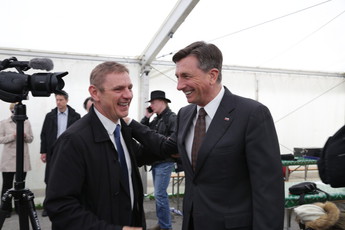 Peter Vrisk, predsednik ZZS in Borut Pahor, predsednik RS<br>(Avtor: Milan Skledar)