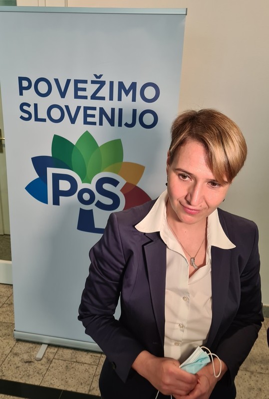 Podpis sporazuma o skupnem nastopu strank SLS, Konkretno, Zeleni Slovenije, NLS in Novi socialdemokrati na letošnjih volitvah poslancev v Državni zbor RS<br>(Avtor: Milan Skledar)