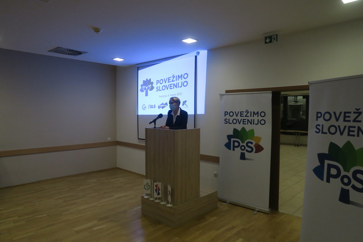 Dr. Tina Bregant, PoS. Povežimo Slovenijo - srečanje v Postojni, 4. marec 2022<br>(Avtor: Milan Skledar)