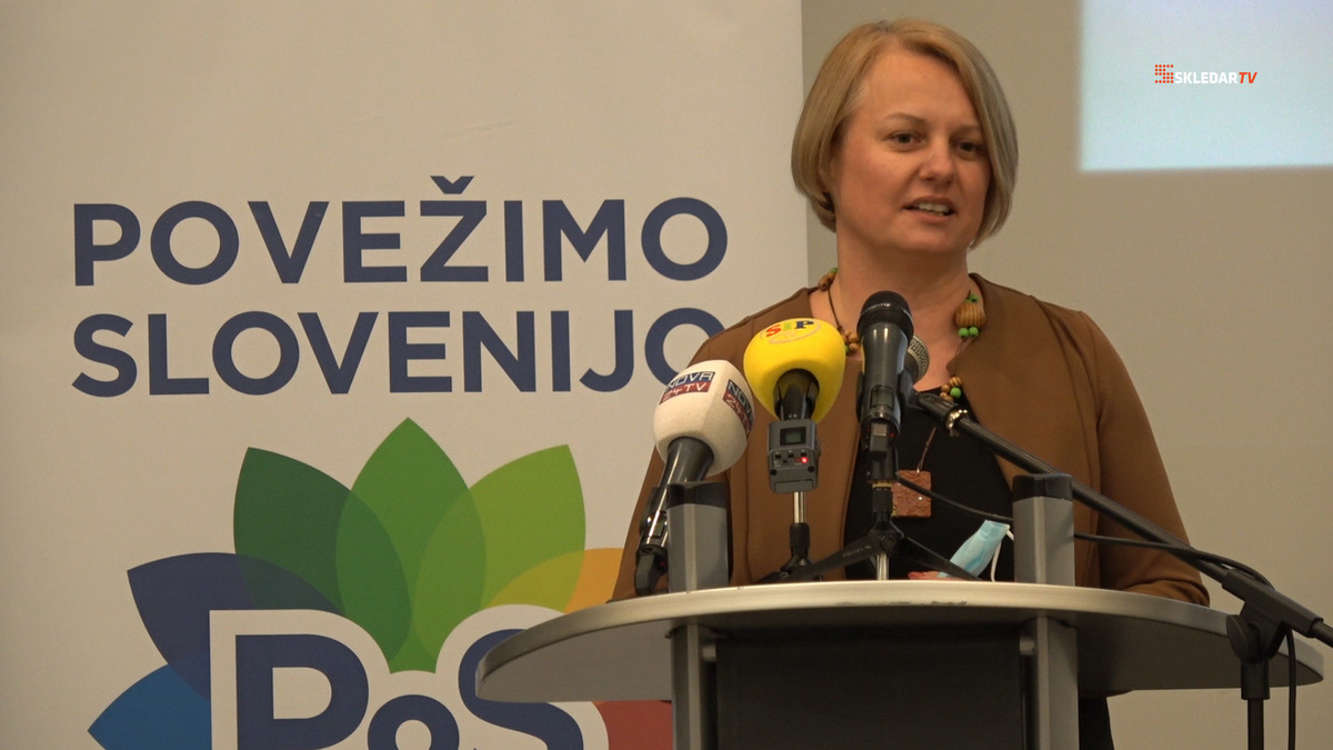  Prihaja čas tistih, ki povezujejo. Srečanje gibanja Povežimo Slovenijo, ki gradi na povezovanju, dialogu in sodelovanju, je v ponedeljek, 28. februarja 2022, potekalo v Dornavi, ki leži na Ptujskem polju.<br>(Avtor: Milan Skledar)