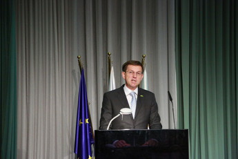 Dr. Miro Cerar, predsednik vlade RS (zdaj v odstopu) na 45. posvetu ZZS<br>(Avtor: Milan Skledar)