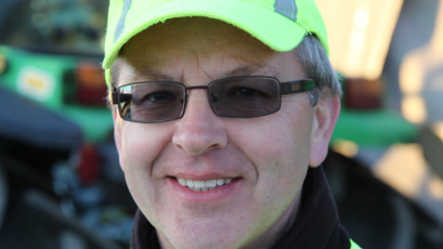 Rudolf Sedmak na sejmu v Komendi skrbi za varnost (Foto: M. Skledar)<br>(Avtor: Milan Skledar)