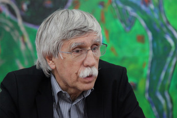 dr. Ciril Ribičič<br>(Avtor: Milan Skledar)