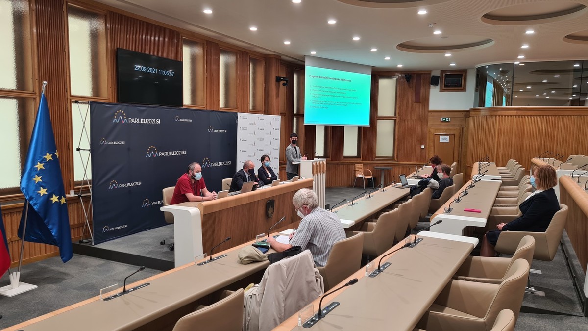 Novinarska konferenca Lestvica transparentnosti, Odprtost in transparentnost slovenskih občin <br>(Avtor: Milan Skledar)