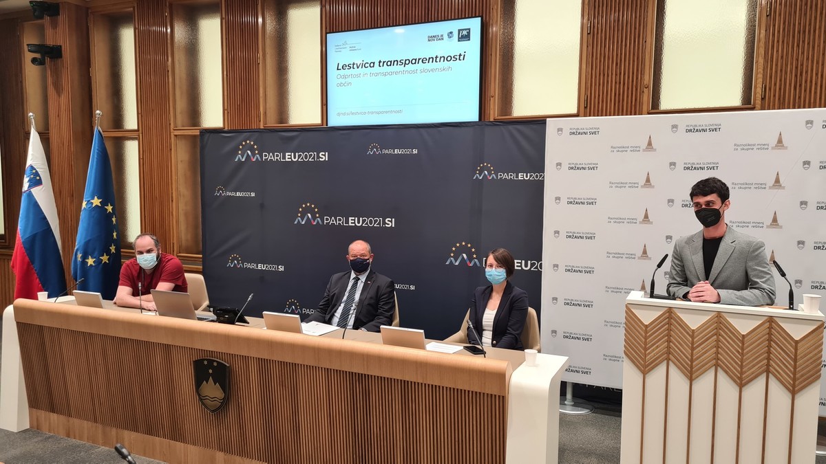 Novinarska konferenca Lestvica transparentnosti, Odprtost in transparentnost slovenskih občin <br>(Avtor: Milan Skledar)