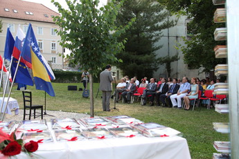Rastoča knjiga v Novem mestu 2015
