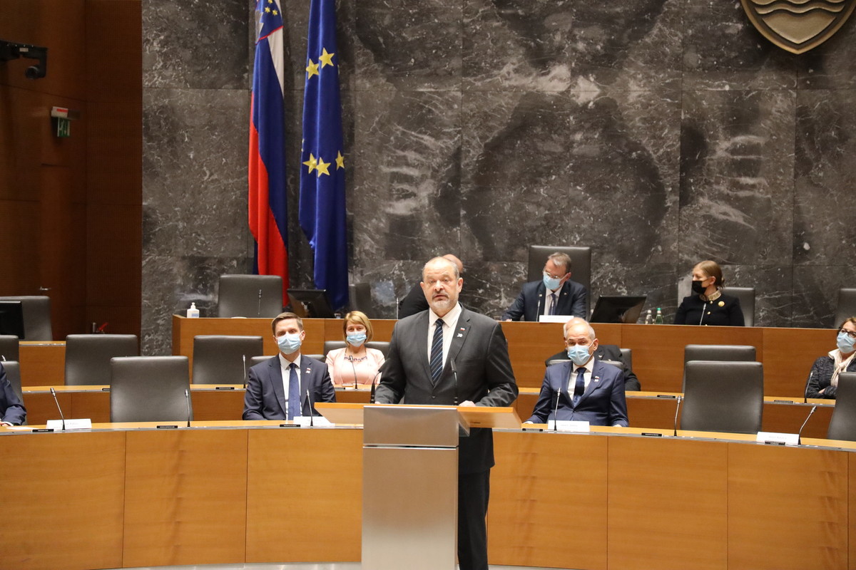 Slavnostna akademija Društva poslancev 90 ob 30. obletnici Republike Slovenije