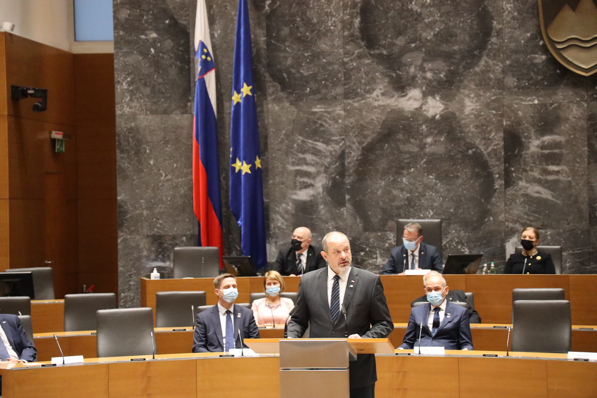 Slavnostna akademija Društva poslancev 90, 2021<br>(Avtor: Milan Skledar)