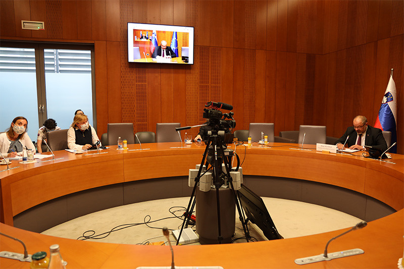 Alojz Kovšca, predsednik Državnega sveta RS na virtualni 3SI prlamentarnem forumu: Tri morja<br>(Avtor: Milan Skledar)