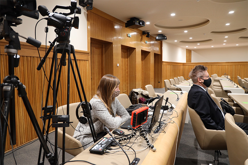 Seje Državnega sveta strokovna televizija S-tv Skledar prenaša v živo<br>(Avtor: Milan Skledar)