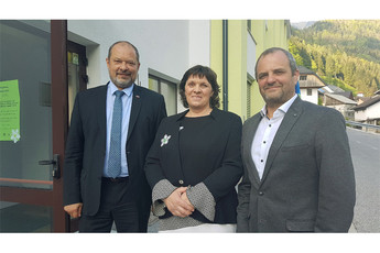 <br>(Avtor: 150-letnica šolanja v Baški grapi)