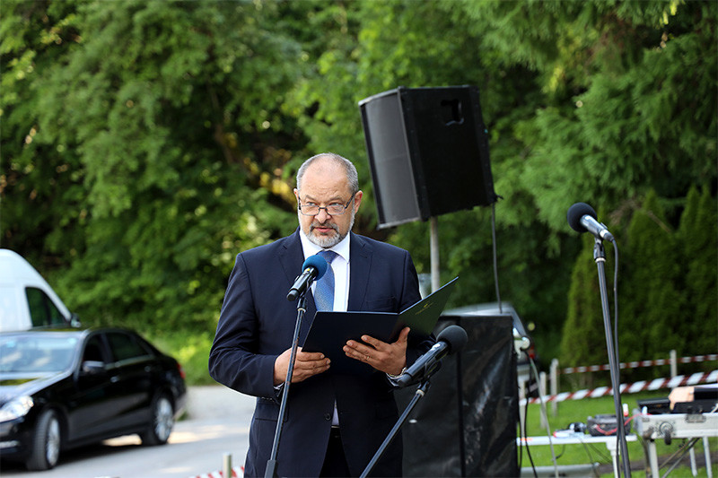 Slavnostni nagovor predsednika DS RS Alojza Kovšce ob 40-letnici društva GEOSS in 30. obletnici RS<br>(Avtor: Milan Skledar)