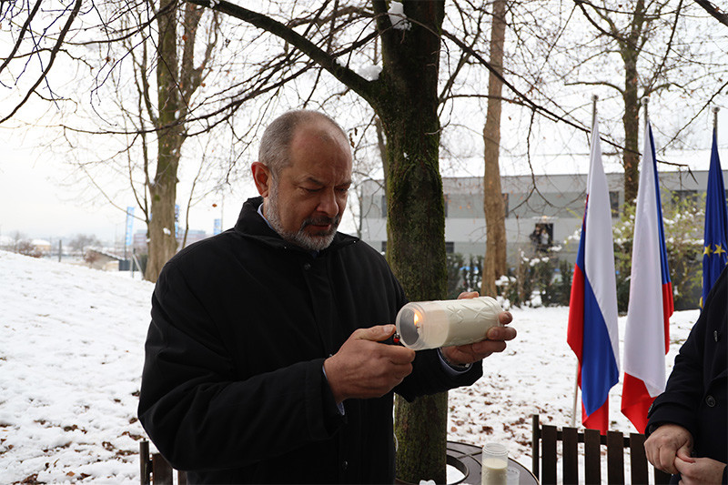 Alojz Kovšca, predsednik Državnega sveta RS je bil slavnostni govornik ob 10. obletnici smrti Václava Havla, češkega politika, pisatelja in dramatika <br>(Avtor: Milan Skledar)