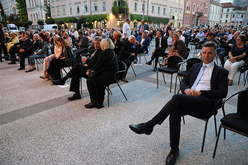 Državni svetnik Dejan Crnek, ki je podžupan MO Ljubljana, na odprtju Festivala Ljubljana<br>(Avtor: Milan Skledar)