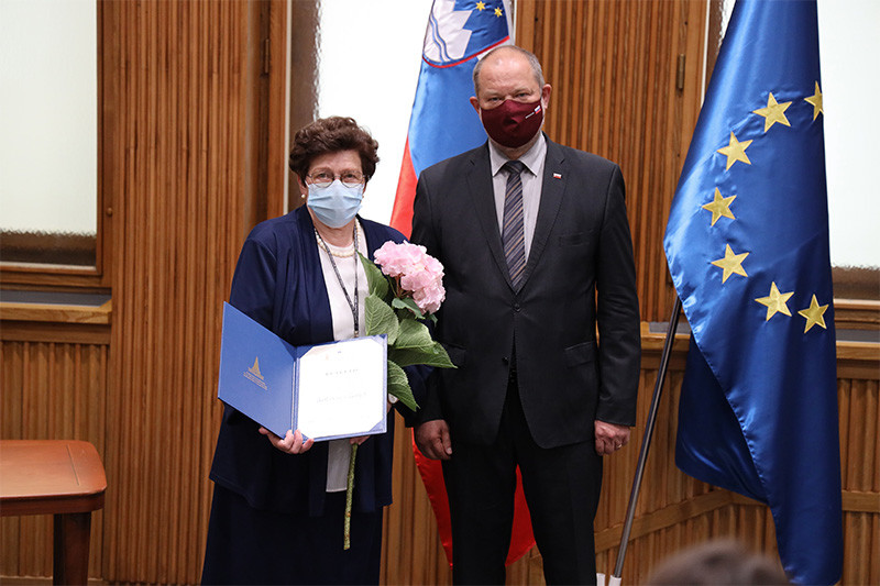 Podelitev plaket najzaslužnejšim prostovoljkam in prostovoljcem za leto 2020<br>(Avtor: Milan Skledar)