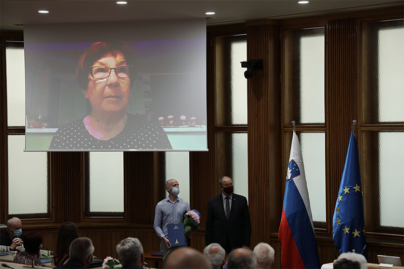 Podelitev plaket najzaslužnejšim prostovoljkam in prostovoljcem za leto 2020<br>(Avtor: Milan Skledar)