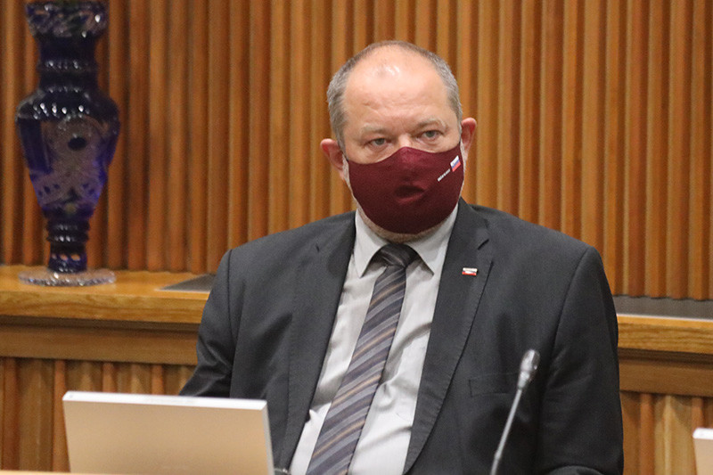 Alojz Kovšca, predsednik Državnega sveta RS. Podelitev plaket najzaslužnejšim prostovoljkam in prostovoljcem za leto 2020<br>(Avtor: Milan Skledar)