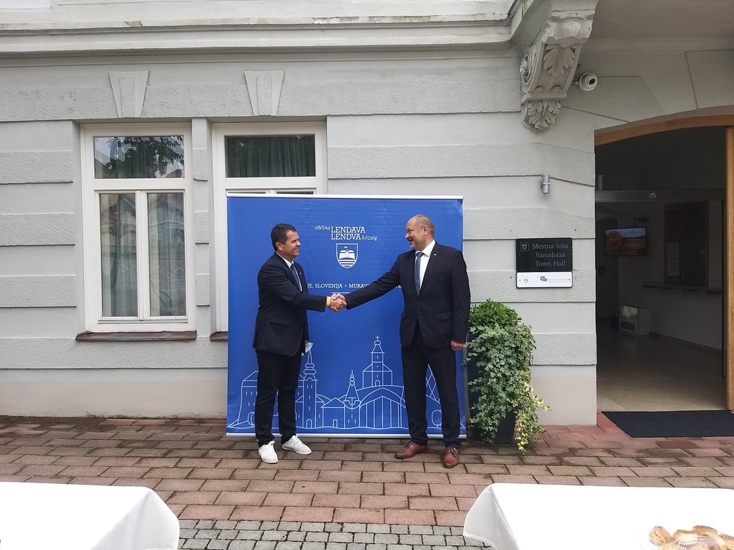 Predsednika Državnega sveta RS Alojza Kovšco je sprejel župan občine Lendava Janez Magyar<br>(Avtor: Zofija Hafner)