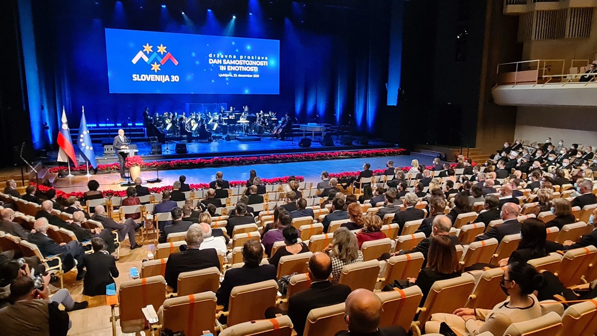  Državna proslava ob dnevu samostojnosti in enotnosti<br>(Avtor: Milan Skledar)