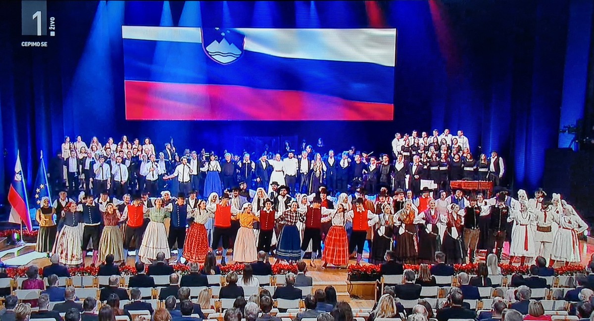 Državna proslava ob dnevu samostojnosti in enotnosti<br>(Avtor: Milan Skledar)