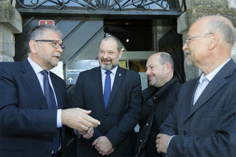 Člani posveta -  Pijmo vodo iz pipe<br>(Avtor: Milan Skledar)