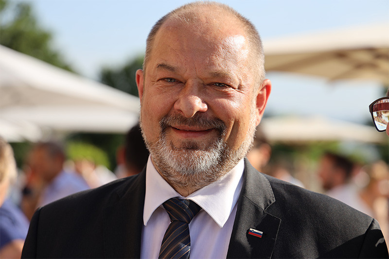 Alojz KMovšca, predsednik DS RS. Poletni sprejem Obrtno-podjetniške zbornice Slovenije<br>(Avtor: Milan Skledar)