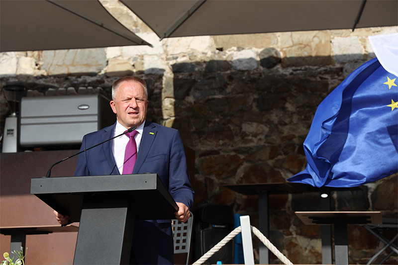Zdravko Počivalšek, minister za gospodarski razvoj in tehnologijo. Poletni sprejem Obrtno-podjetniške zbornice Slovenije<br>(Avtor: Milan Skledar)