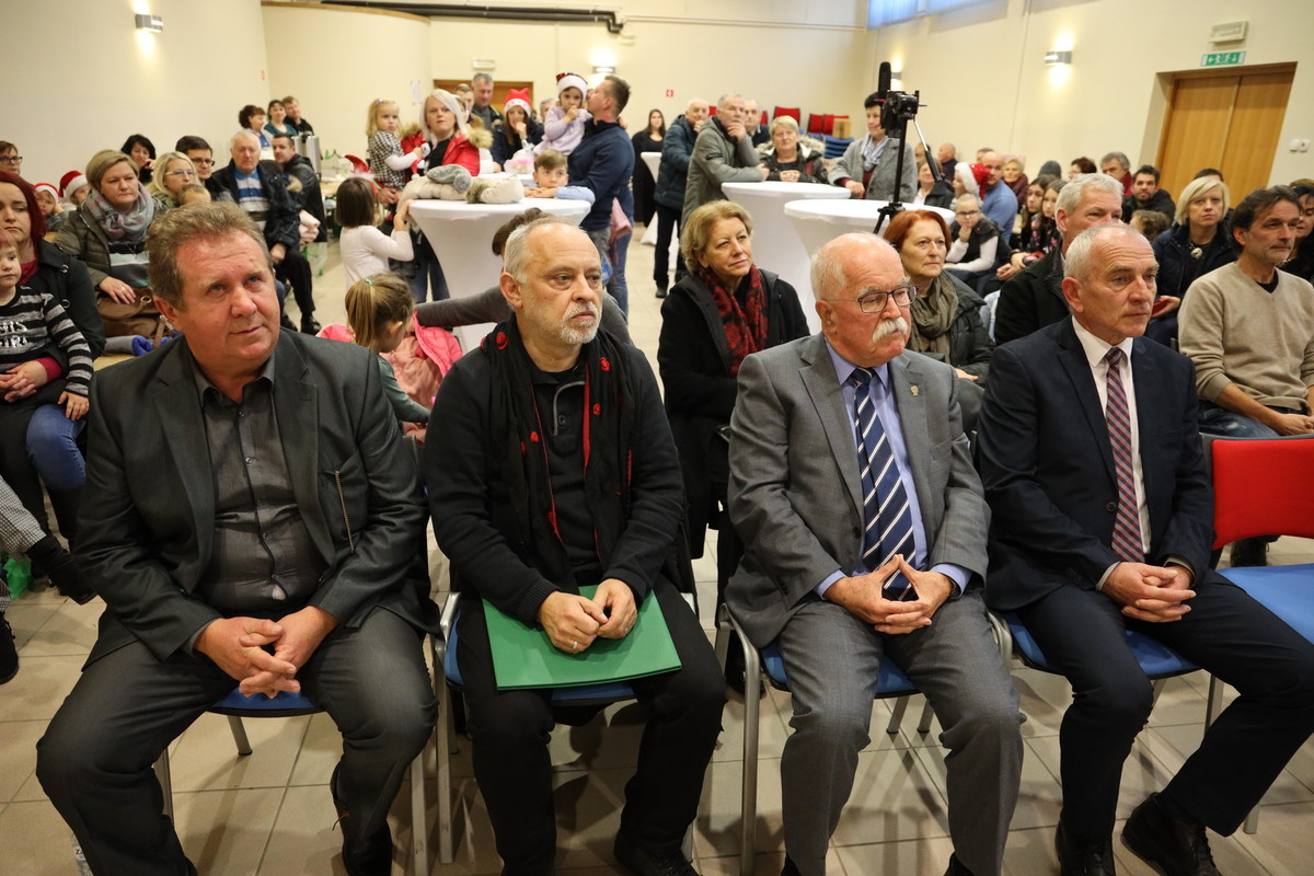 Obiskovalci prireditve<br>(Avtor: Milan Skledar)